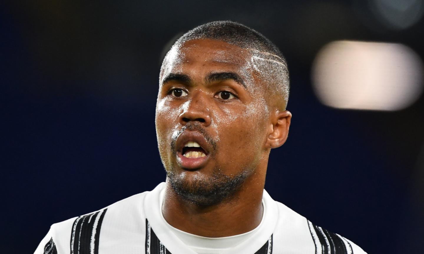 Juve, cosa succede con Douglas Costa