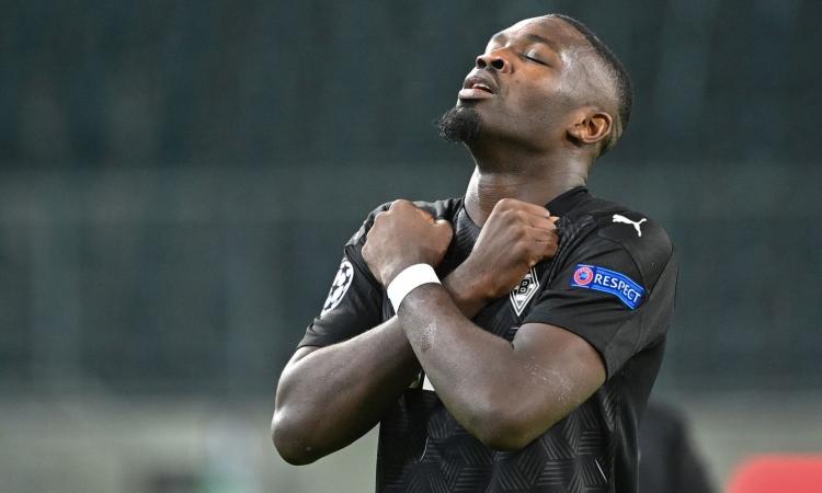 Thuram strega l’Europa: Juve alla finestra, ma la concorrenza è spietata