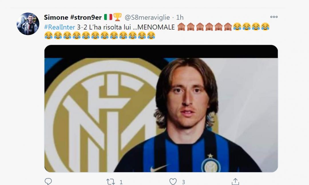 Inter, lo sfottò dei tifosi della Juve: 'Modric segna il gol dell'ex' GALLERY