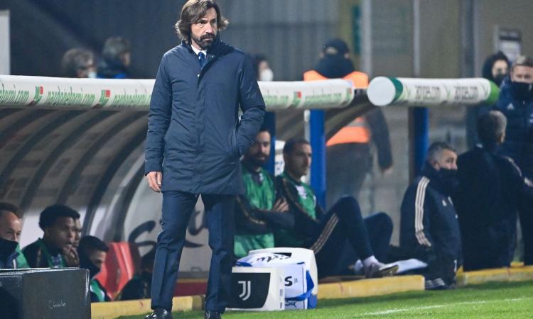 Benevento-Juve, i tifosi contro Pirlo: 'E' un flop come Ferrara, altro che Maestro... Richiamate subito Allegri!'