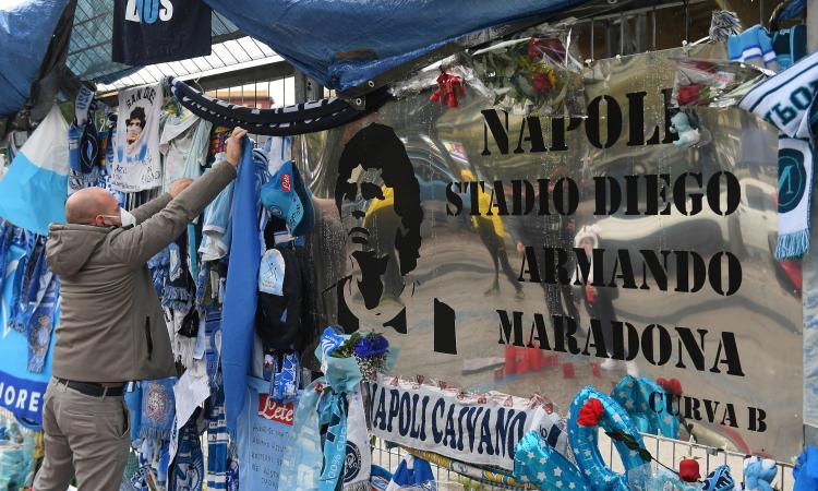 Napoli, difficoltà al Maradona: ritardi e problemi, c'è il rischio assembramenti