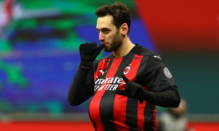 Calhanoglu, giorni decisivi per il rinnovo. La Juve…