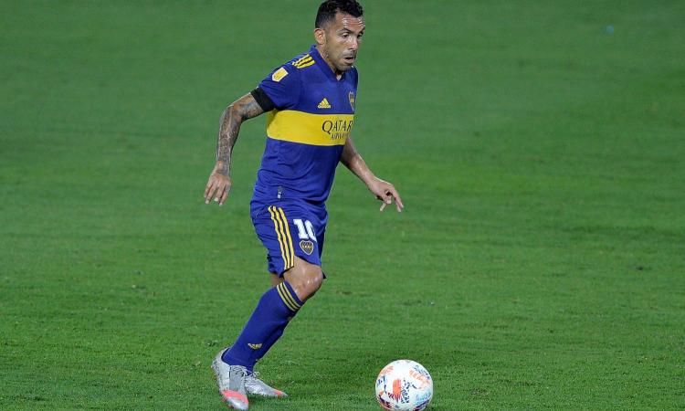 Lutto per Tevez: morto il padre adottivo, la dedica del Boca Juniors
