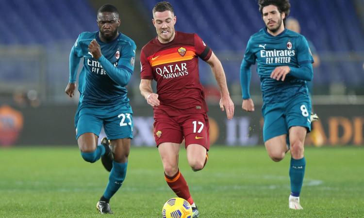 Roma-Milan, tifosi giallorossi infuriati con l'arbitro: 'E' una vergogna! Guida scandaloso, va fermato'
