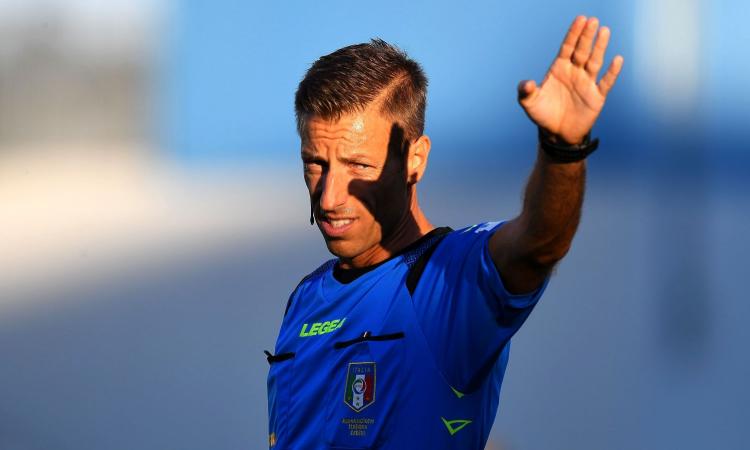 Juve-Lazio, la MOVIOLA dei giornali: 'Arbitro incapace'. Alex Sandro da rosso?