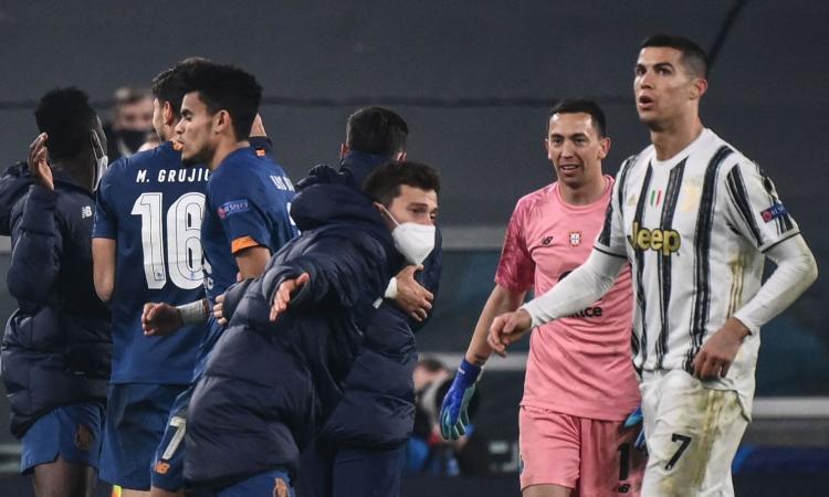 'Si gira come un ragazzino': tifosi Juve infuriati, votano #RonaldoOut