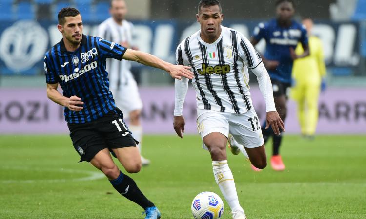 Mercato Juve: due offerte per Alex Sandro