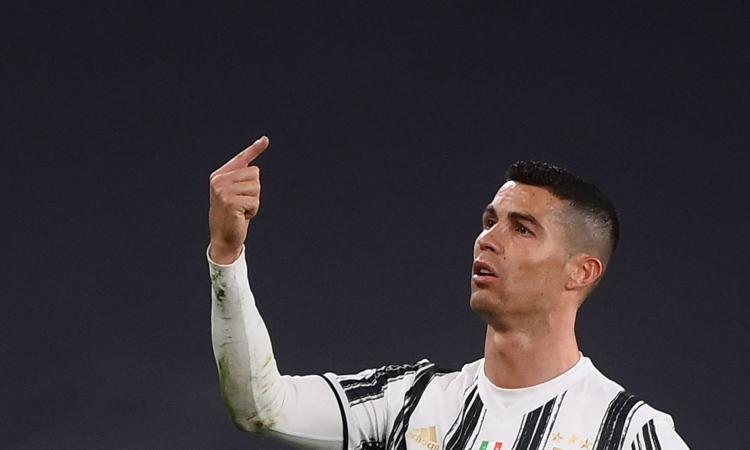 Juve-Parma, Ronaldo non salta in barriera: il retroscena con Buffon