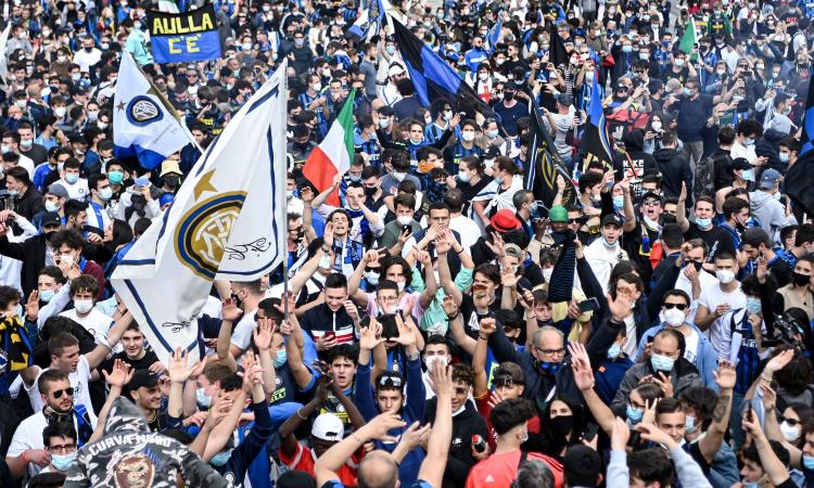 Tifosi Inter in piazza, il Cts duro: 'Serve rispetto per i nostri 121mila morti'