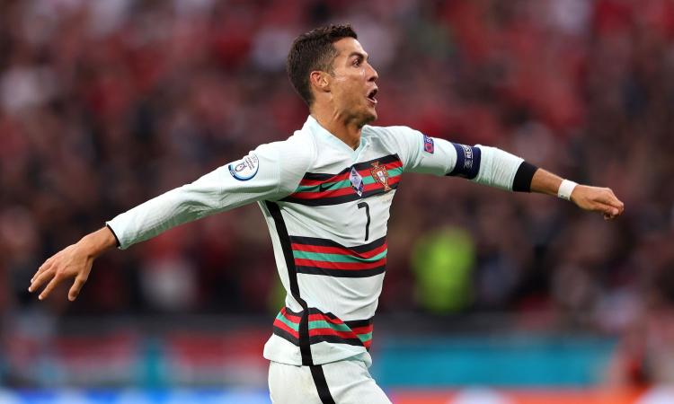 Il c.t. del Portogallo avvisa la Juve: 'Ronaldo non vince le partite da solo'