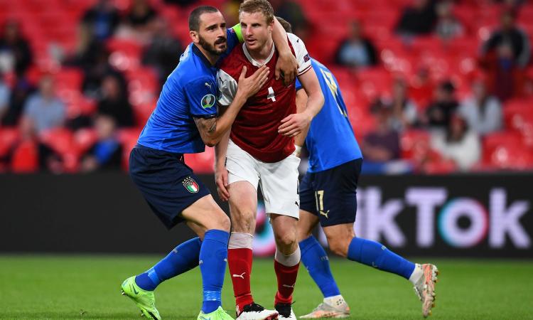 Italia, Bonucci scatenato sui social: i VIDEO della festa azzurra con l'inno di Mameli