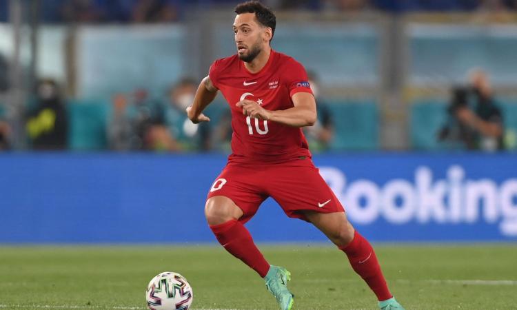 La Juve e quel passo indietro su Calhanoglu: Paratici insisteva per prenderlo, ecco perché non è arrivato