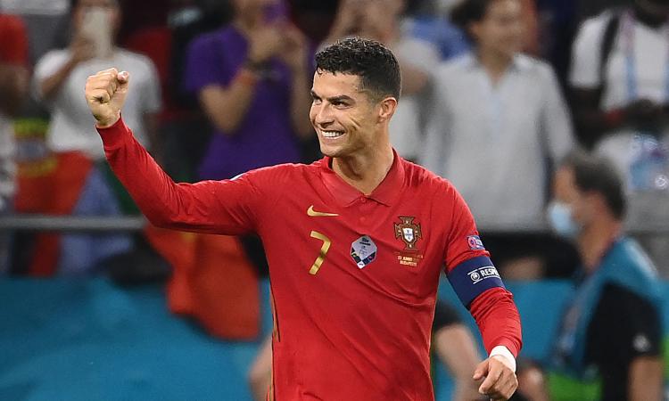 Ronaldo a caccia di record lontano dalla Juve: tutte le quote