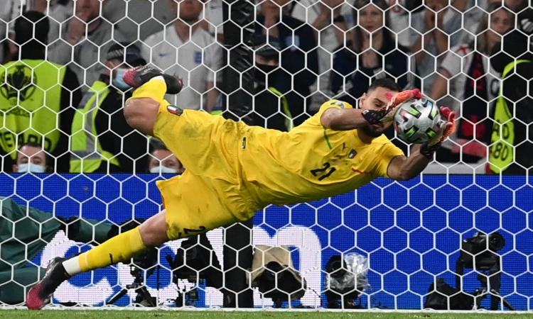 Donnarumma: 'Buffon il più forte di tutti, vedremo dove arriverò io. Sul mercato...'