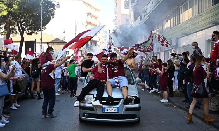 Verso Salernitana-Juve, polemiche all'arrivo dei bianconeri