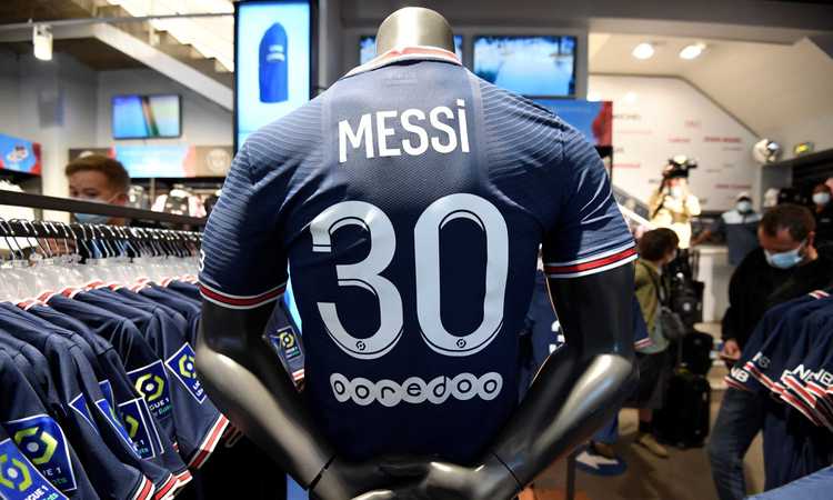 La provocazione: 'Il Psg prende Messi, la Juve non riesce a chiudere per Locatelli'