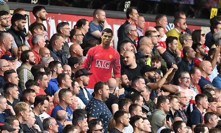 Ronaldo a Manchester, la prima FOTO è dei tifosi United