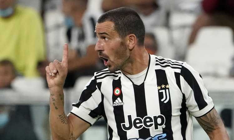 Bonucci, la reazione dopo il gol di Sanchez fa il giro del web: mani addosso al segretario dell'Inter, il retroscena