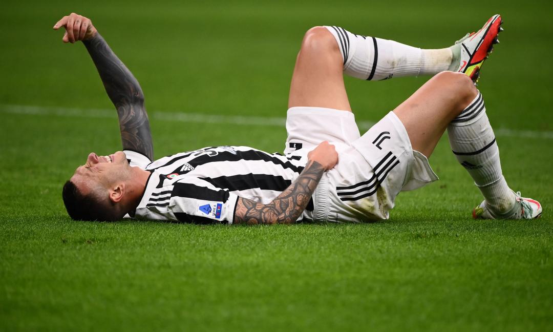 Inter-Juve, infortunio per Bernardeschi: problema alla spalla