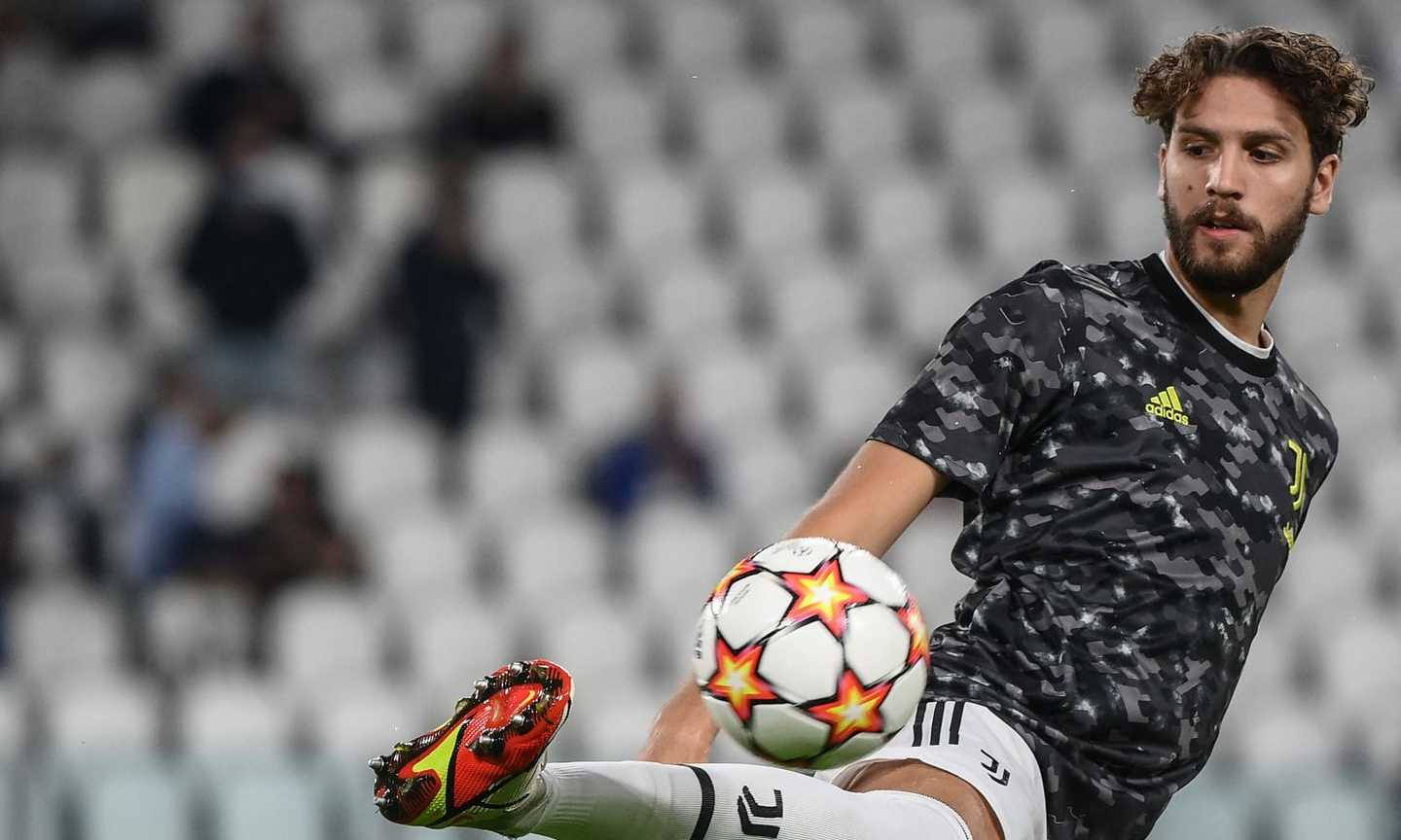 Juve, Locatelli convince nel derby ma un occhio è sempre sul mercato