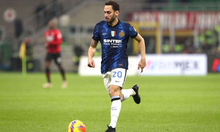 Juve, Calhanoglu ti sfida: 'Domenica è una finale'