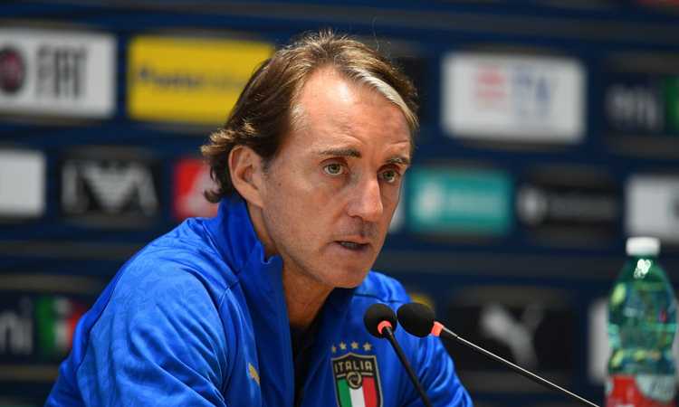 Mancini: 'Bonucci e Chiellini ok. Preoccupato per la Juve? No, qui i bianconeri danno il massimo'