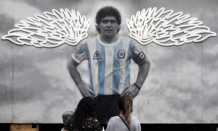 Maradona, parla il figlio: 'Se qualcuno l'ha fatto morire pagherà...'