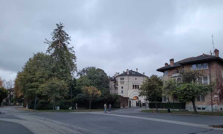 Dalla panchina di Corso Re Umberto alla 'vera' piazza d'Armi: dov'è nata la Juve, il tour a Torino