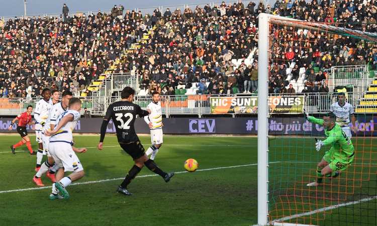 Serie A, che rimonte nel pomeriggio! Il Verona ribalta un 3-0, e il Sassuolo...