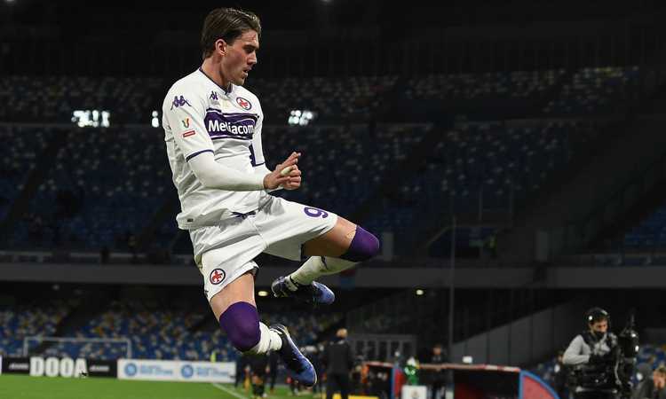 Vlahovic, è il momento della Juve: la Fiorentina spinge per la cessione, tutte le possibilità