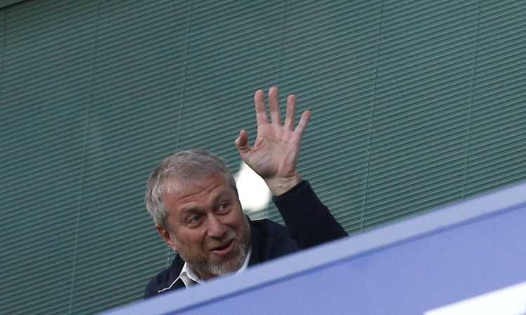 UFFICIALE, Abramovich vende il Chelsea: i proventi alle vittime della guerra