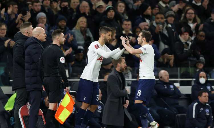 Bentancur-Tottenham, inizio in salita: 'Tre presenze e due cartellini gialli'. E che gaffe in campo...