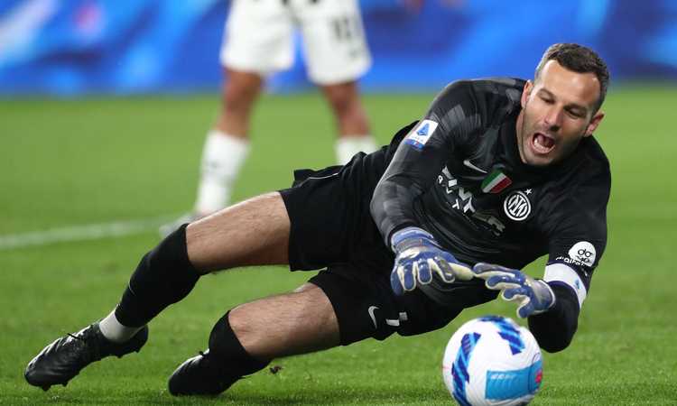 Juve-Inter, Handanovic a testa alta: 'Forse vi è sfuggita una cosa...'