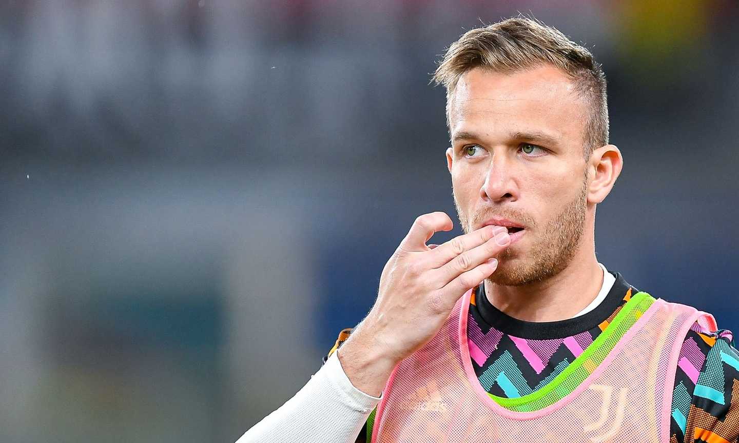 Juventus, che succede con Arthur? Le ultime sul futuro del brasiliano