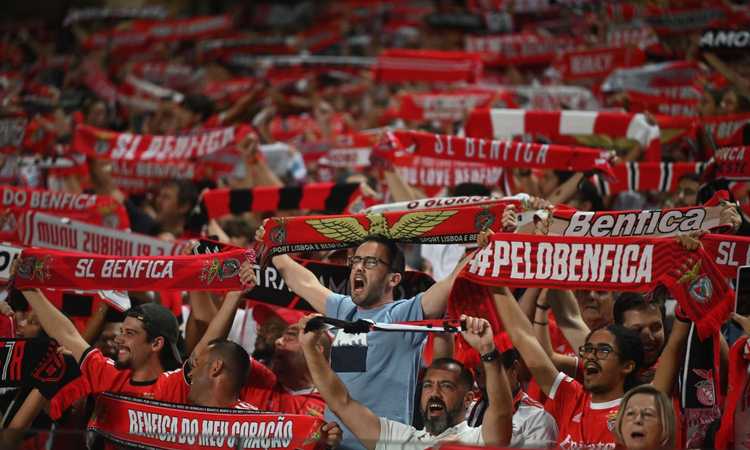 Verso Benfica-Juve, i tifosi in città: 'Fiducia, ma è dura'. I portoghesi: 'Nessuna paura, vinciamo noi'