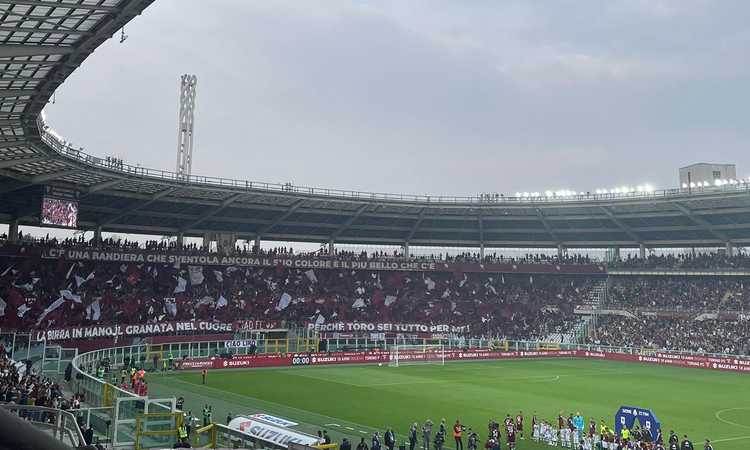 Torino-Juve, lo 'scontro' sugli spalti: i cori e le coreografie