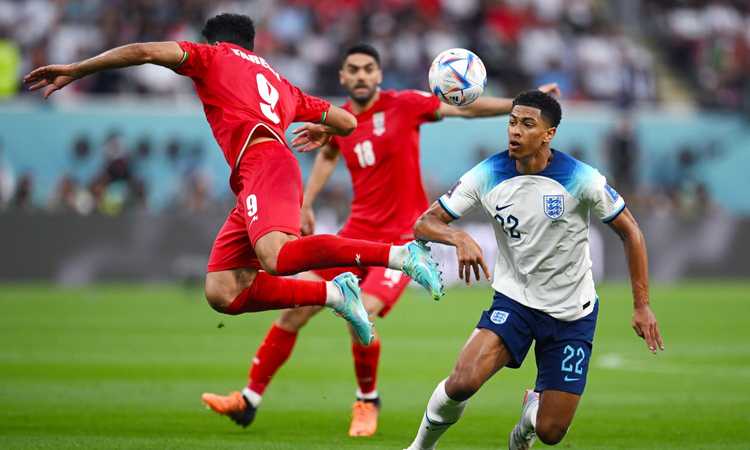 Mondiali, Inghilterra-Iran 6-2: Bellingham, Sterling e due volte Saka, Rashford e Grealish per la festa inglese