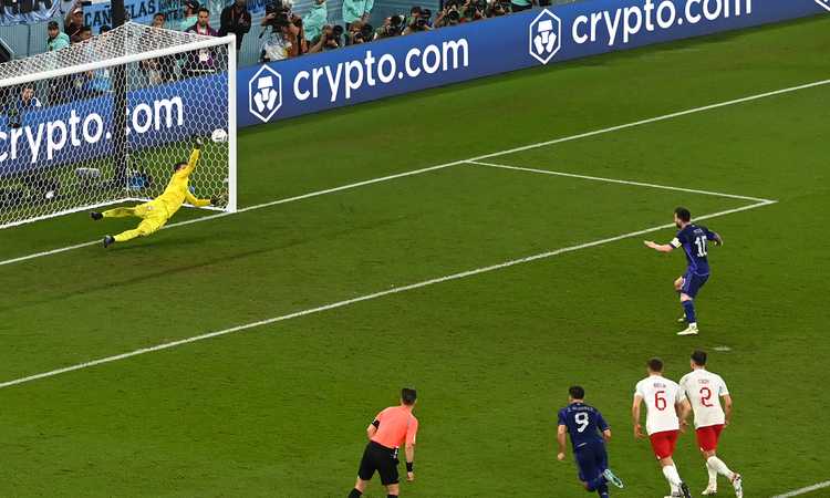 Mondiale, in campo Di Maria e Messi, ma la scena se la prende Szczesny: é il miglior portiere del torneo