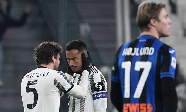 Juve-Napoli, Allegri punta sui fedelissimi Danilo e Locatelli. Con un'alternativa 'eccezionale'