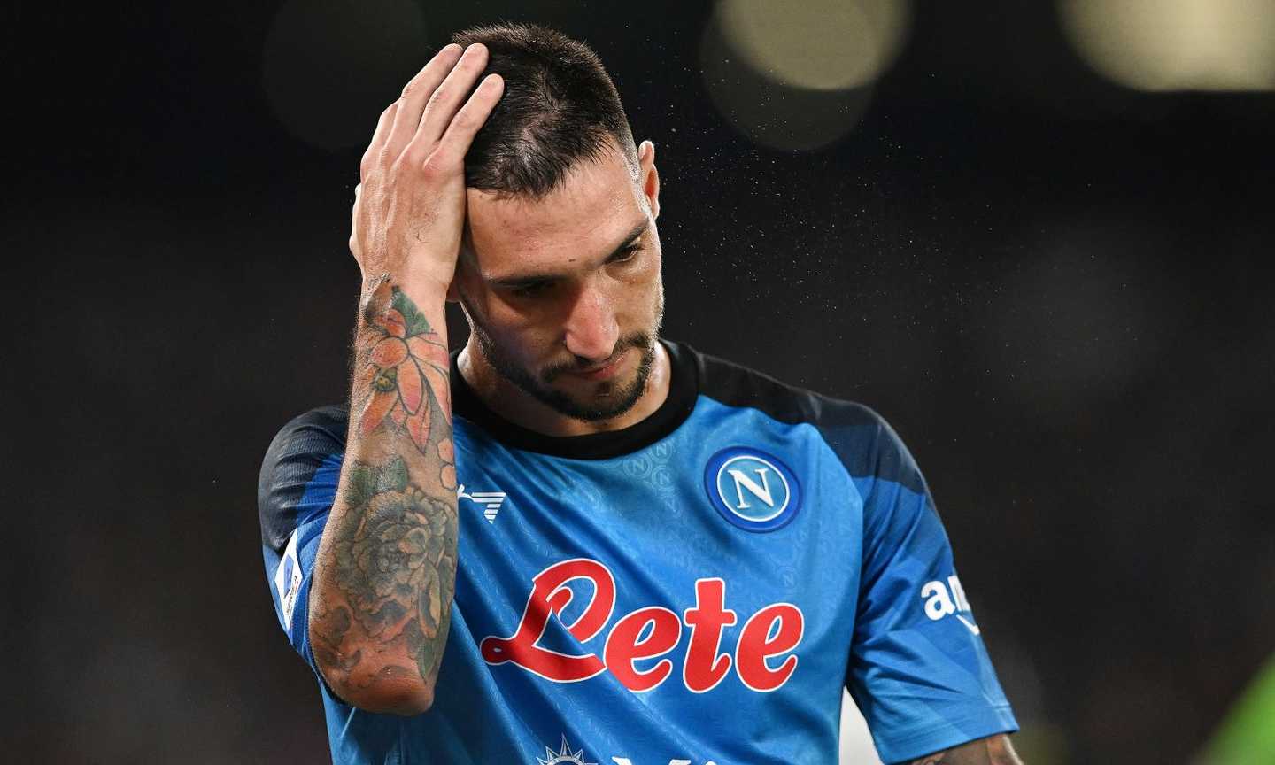 Coro contro la Juve, il Napoli e Politano patteggiano: cosa è successo