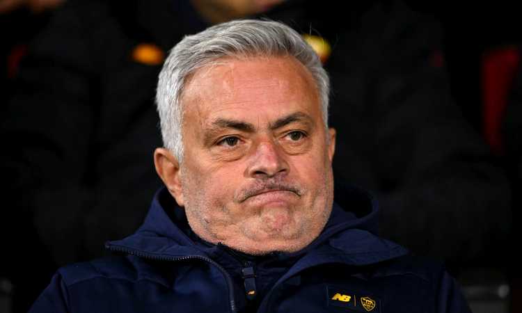 Mourinho: 'Pena sospesa? Sono con la squadra e mi interessa questo. Per Dybala non è un problema la Juve'