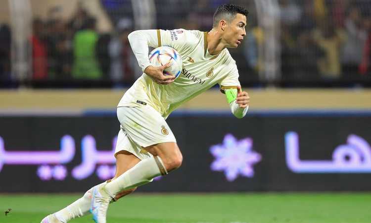 Mercato, Cristiano Ronaldo fa lo sgambetto alla Juve