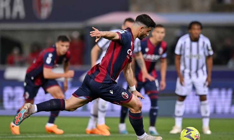 Bologna-Juve, la polemica: 'La prossima volta il rigore da casa con il televoto? A cosa serve l'arbitro?'