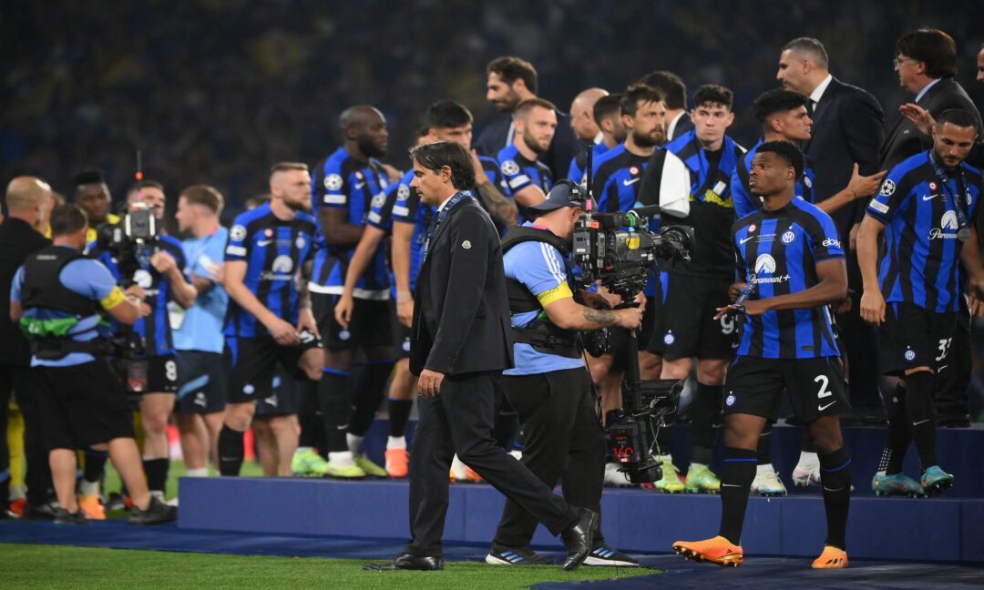 Meravigliosa Istanbul', 'ridate il megafono a Di Marco': Juve, il ko  dell'Inter in finale scatena ancora i social. E Materazzi