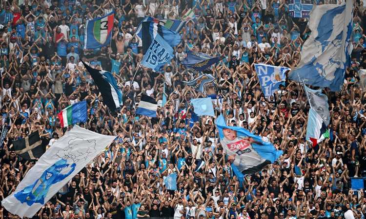 'Basta abusi, partiremo lo stesso e siamo tantissimi': il volantino dei tifosi del Napoli verso la partita contro la Juventus