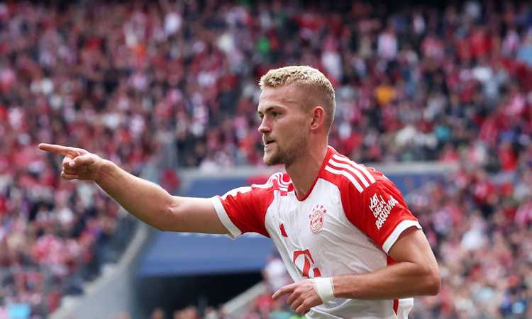 Fabrizio Romano: 'Ottimismo per De Ligt al Manchester United'