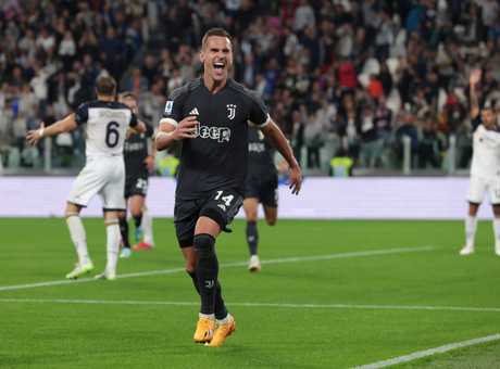 Juventus, Milik esulta sui social dopo la semifinale contro la Lazio