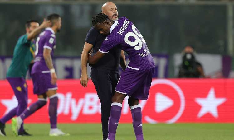 Fiorentina al lavoro verso la Juve sotto gli occhi della Curva e di Commisso: si ferma un giocatore