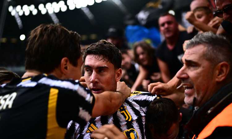 Juve, Vlahovic e il rapporto con i tifosi: 'Non l'hanno mai abbandonato'