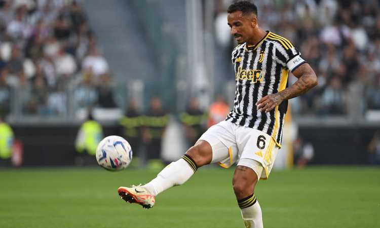 Con Danilo e Alex Sandro infortunati Allegri cambierà modulo? Cosa filtra 